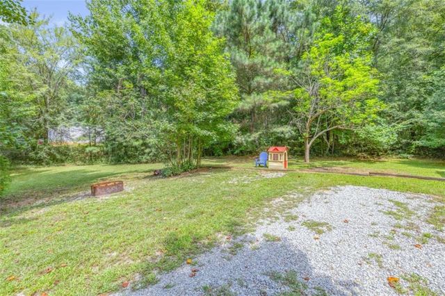 126 Loggins Trail, Commerce, GA 30529