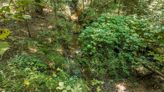 126 Loggins Trail, Commerce, GA 30529