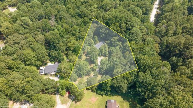 126 Loggins Trail, Commerce, GA 30529