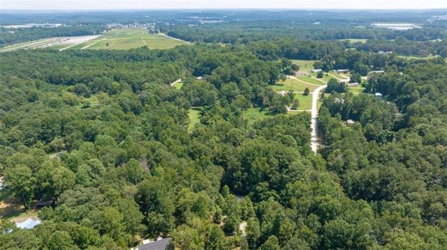 126 Loggins Trail, Commerce, GA 30529