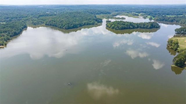 126 Loggins Trail, Commerce, GA 30529