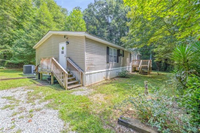 126 Loggins Trail, Commerce, GA 30529