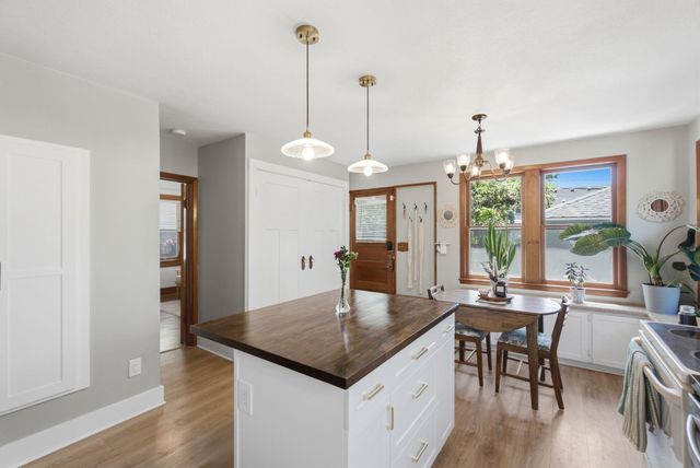 3211 Chatfield Pl, Wichita, KS 67208