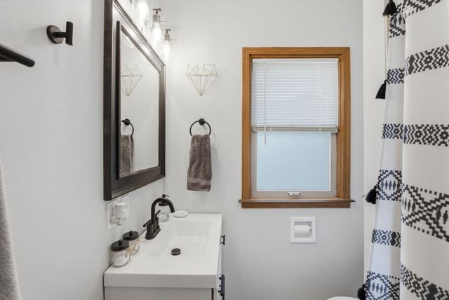 3211 Chatfield Pl, Wichita, KS 67208