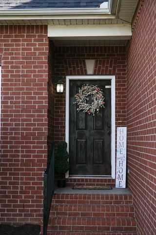 3606 Geneva Dr, Murfreesboro, TN 37128