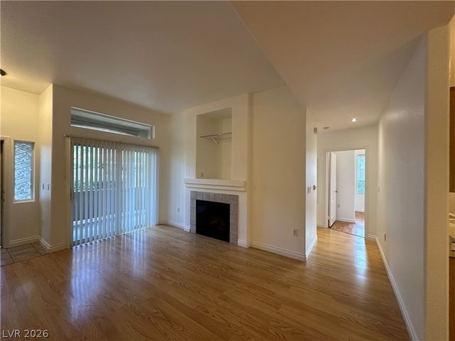 3395 CACTUS SHADOW Street 102, Las Vegas, NV 89129