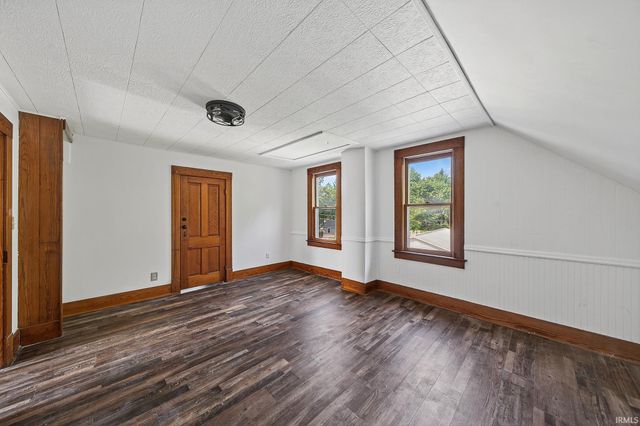 1207 S Main Street, Goshen, IN 46526