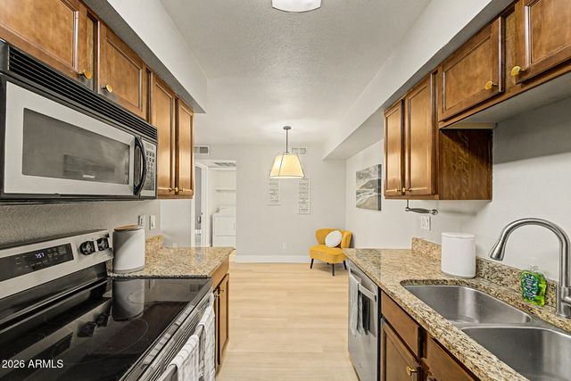 2625 E INDIAN SCHOOL Road 222, Phoenix, AZ 85016