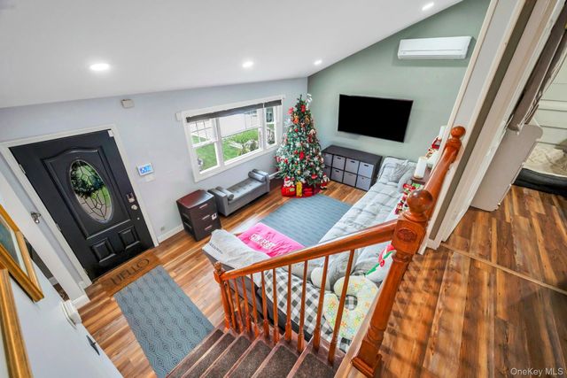 67 Howard Avenue, Freeport, NY 11520