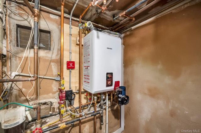 67 Howard Avenue, Freeport, NY 11520