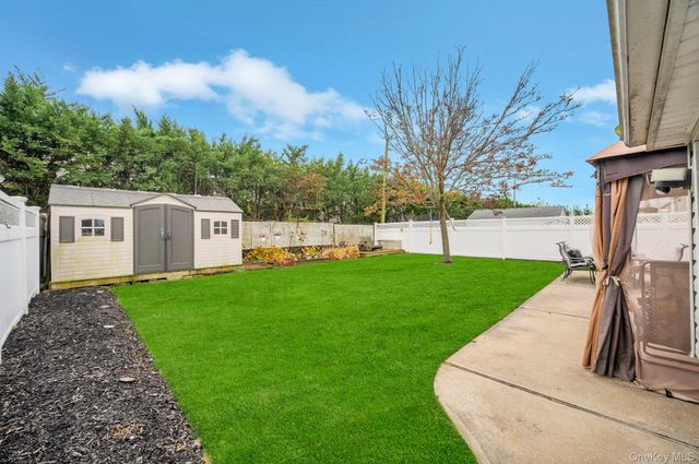 67 Howard Avenue, Freeport, NY 11520