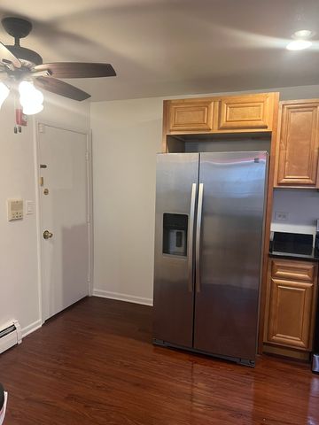 5011 Saint Charles Road 101, Bellwood, IL 60104