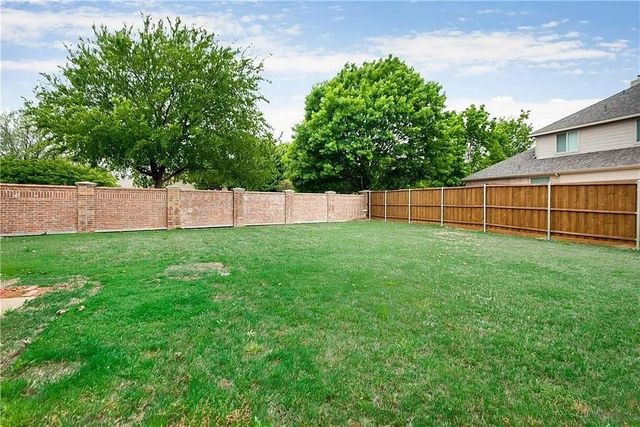 9304 Regal Oaks Drive, Mckinney, TX 75072