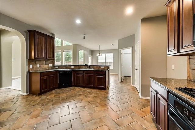 9304 Regal Oaks Drive, Mckinney, TX 75072