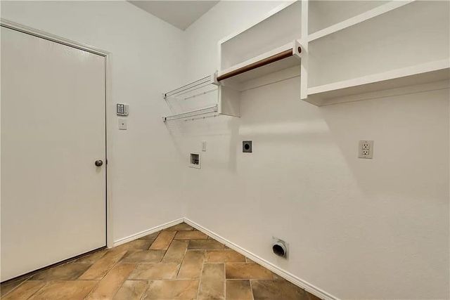 9304 Regal Oaks Drive, Mckinney, TX 75072