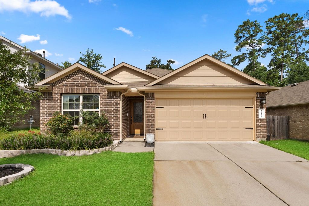 23811 Pinebrook Thicket Lane, Spring, TX 77389