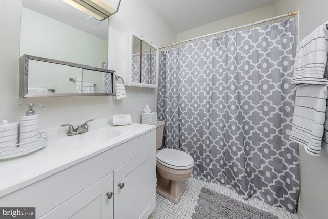 1611 ACORN PL, Clementon, NJ 08021