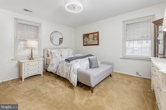 1611 ACORN PL, Clementon, NJ 08021