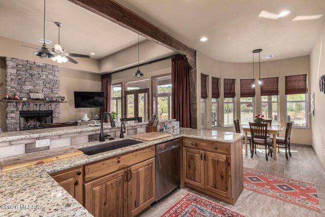 93 Alegria Road, Tubac, AZ 85646