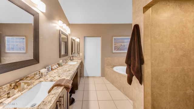 7228 W VOLTAIRE Avenue, Peoria, AZ 85381