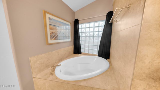 7228 W VOLTAIRE Avenue, Peoria, AZ 85381