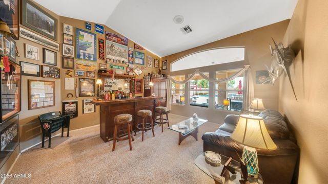 7228 W VOLTAIRE Avenue, Peoria, AZ 85381