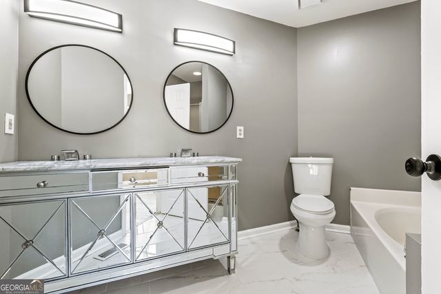 2102 Sandtree Court SW, Atlanta, GA 30331