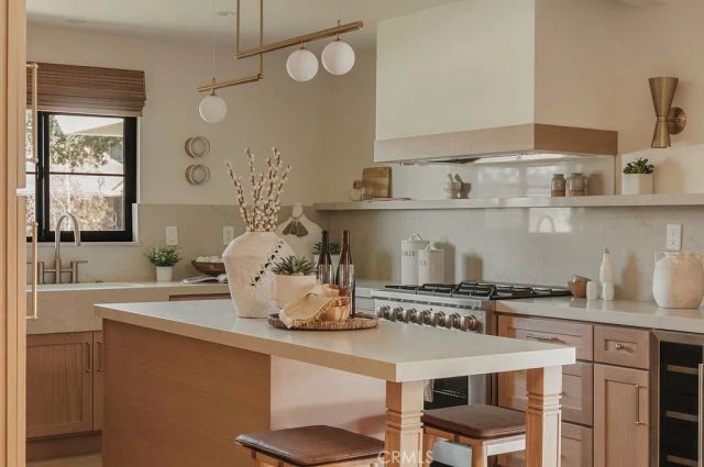 1283 Hillsdale, Claremont, CA 91711