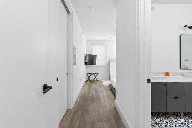 2709 E 5th ST 1306, Austin, TX 78702