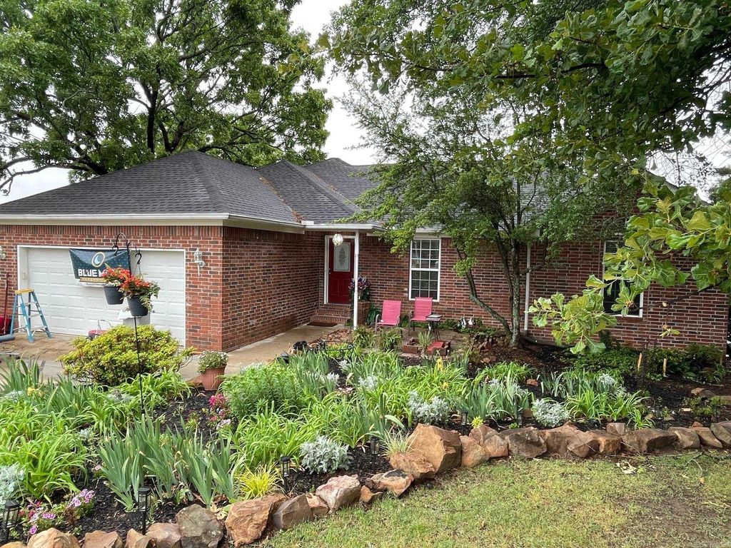 1660 Nighthawk Circle, Conway, AR 72034