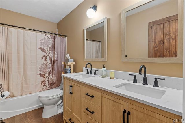 5303 Onondaga Road, Onondaga, NY 13031