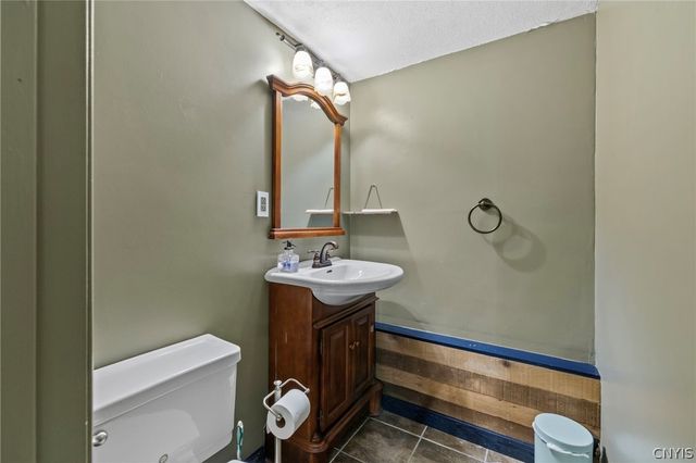 5303 Onondaga Road, Onondaga, NY 13031