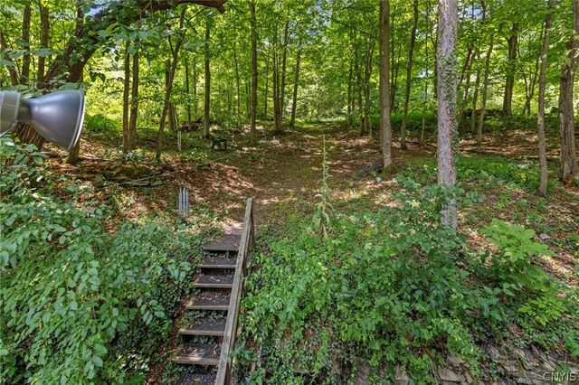 5303 Onondaga Road, Onondaga, NY 13031
