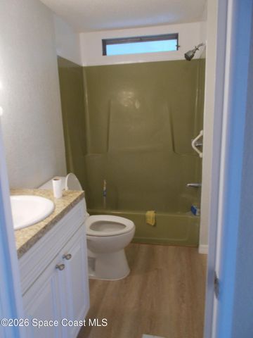 932 Cashew Circle W, Barefoot Bay, FL 32976