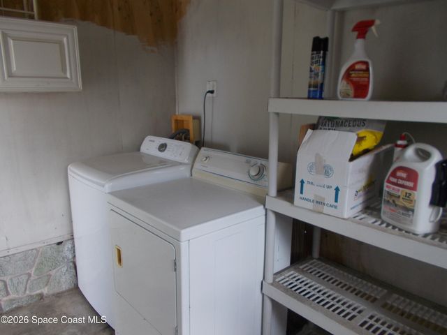 932 Cashew Circle W, Barefoot Bay, FL 32976