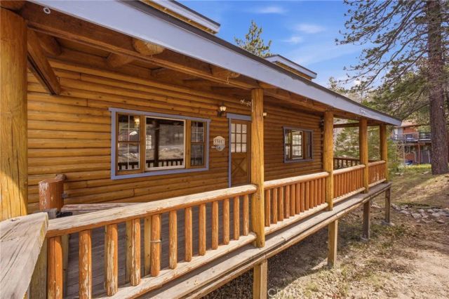 33052 Donner, Running Springs, CA 92382