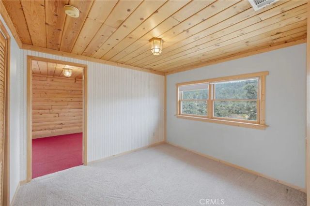 33052 Donner, Running Springs, CA 92382