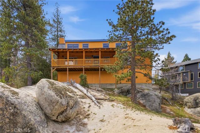 33052 Donner, Running Springs, CA 92382