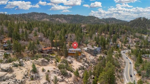 33052 Donner, Running Springs, CA 92382