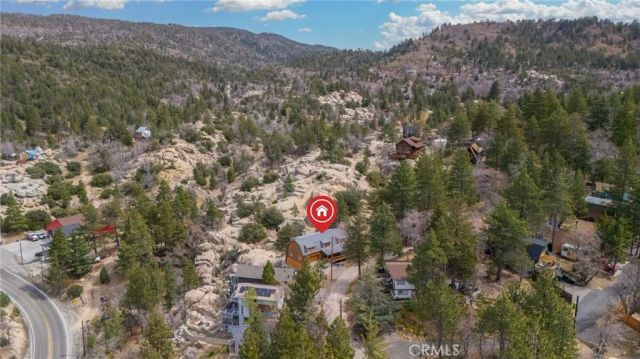 33052 Donner, Running Springs, CA 92382