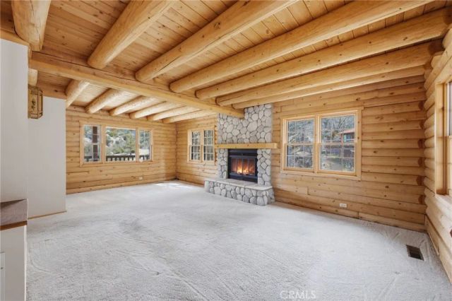 33052 Donner, Running Springs, CA 92382