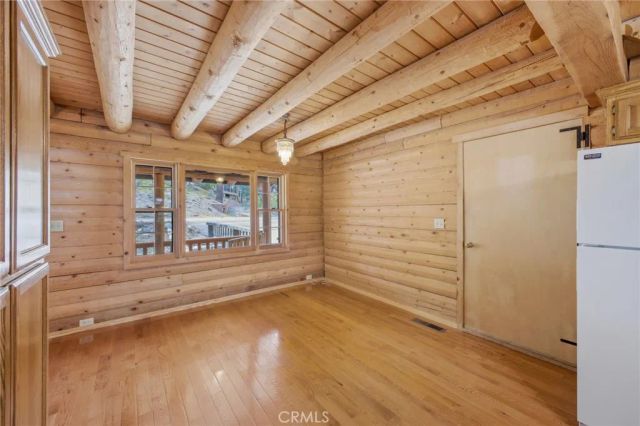 33052 Donner, Running Springs, CA 92382