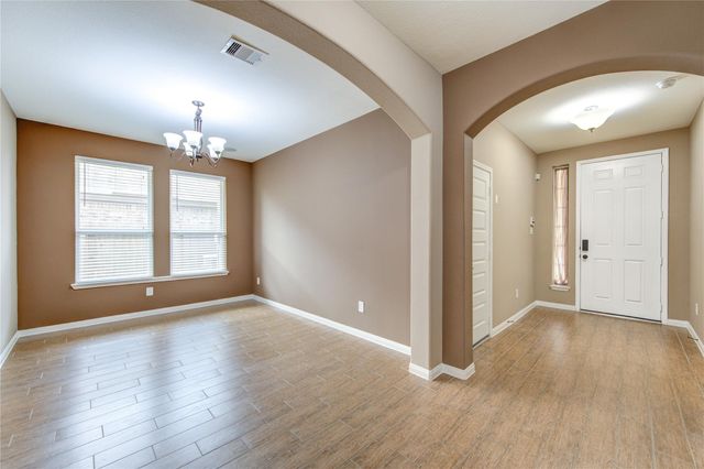 18318 Russett Green Drive, Tomball, TX 77377