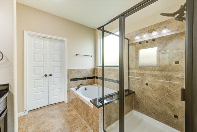 18318 Russett Green Drive, Tomball, TX 77377