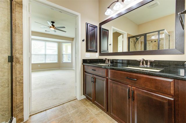 18318 Russett Green Drive, Tomball, TX 77377