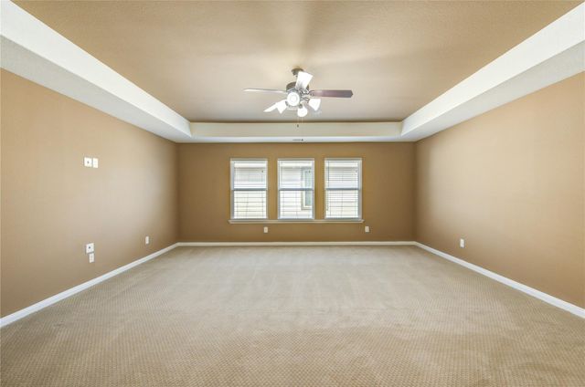 18318 Russett Green Drive, Tomball, TX 77377