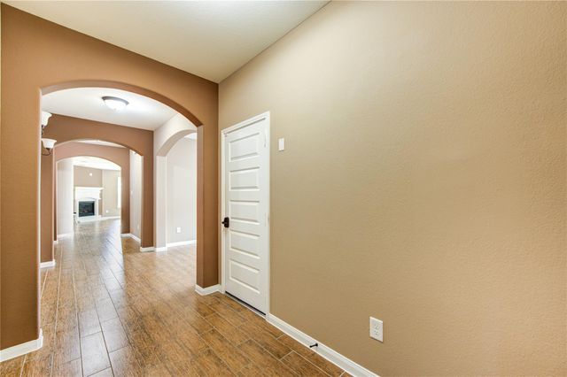 18318 Russett Green Drive, Tomball, TX 77377