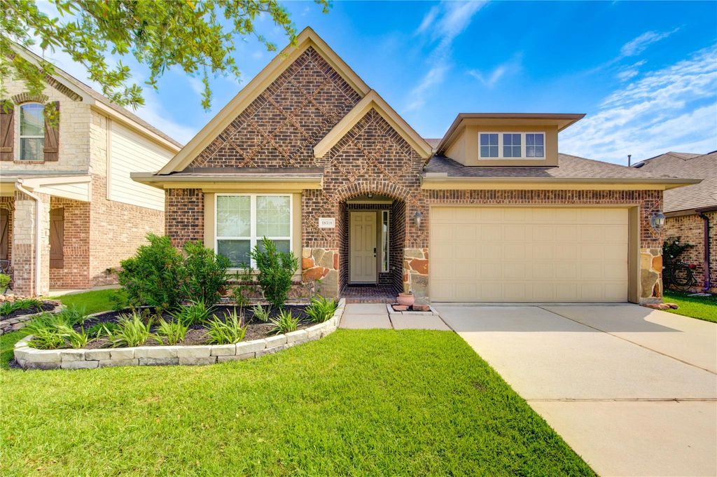 18318 Russett Green Drive, Tomball, TX 77377