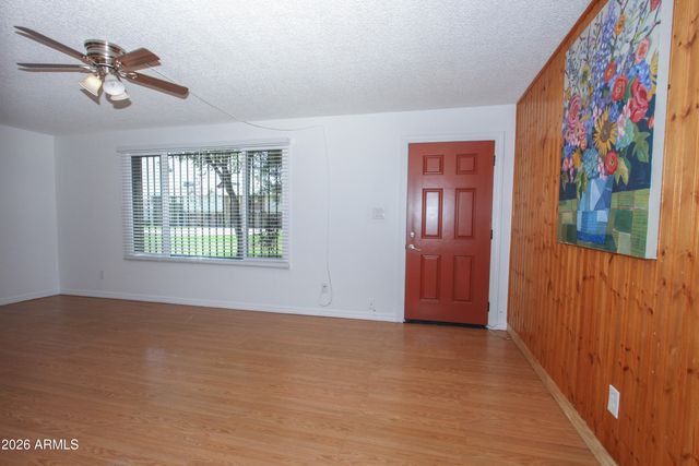6538 N 43RD Avenue, Glendale, AZ 85301