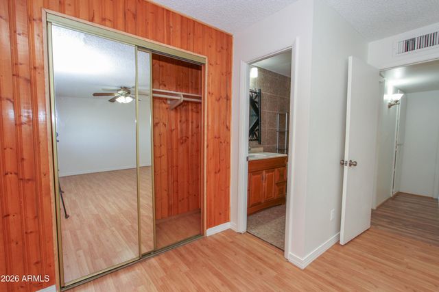 6538 N 43RD Avenue, Glendale, AZ 85301